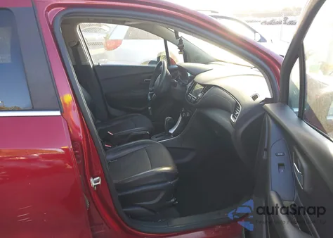 2018 Chevrolet Trax Lt z USA, uszkodzony, nr VIN 3GNCJLSB2JL387947